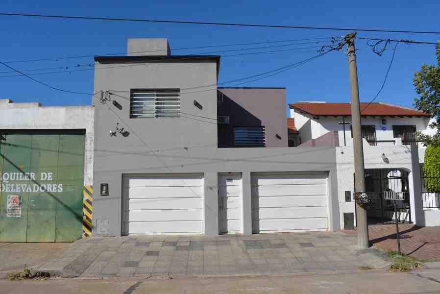 Casa en Venta en Campana (CANDIDO CABRERA 916)