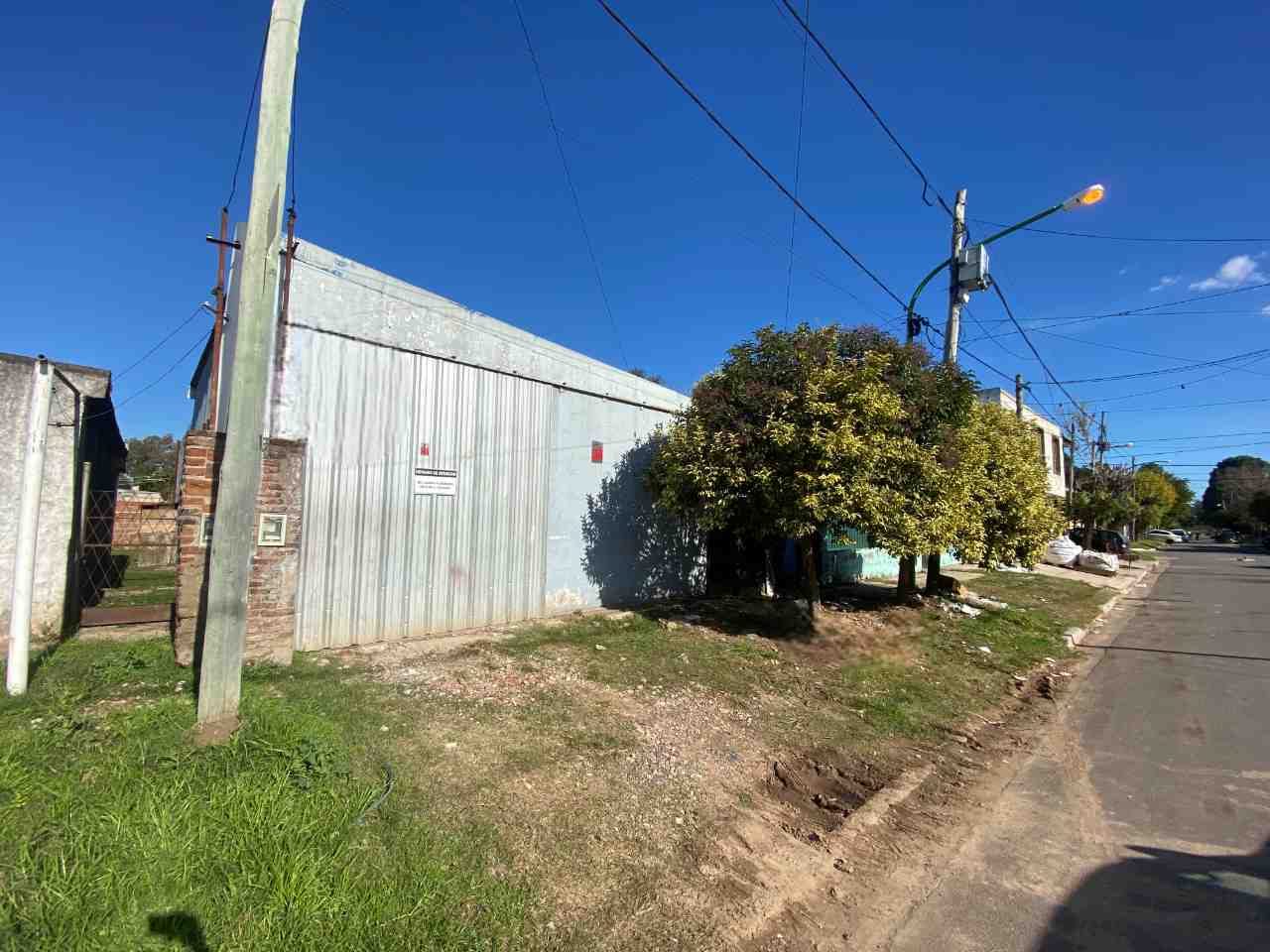 Galpón, terreno mas casa !!!!
