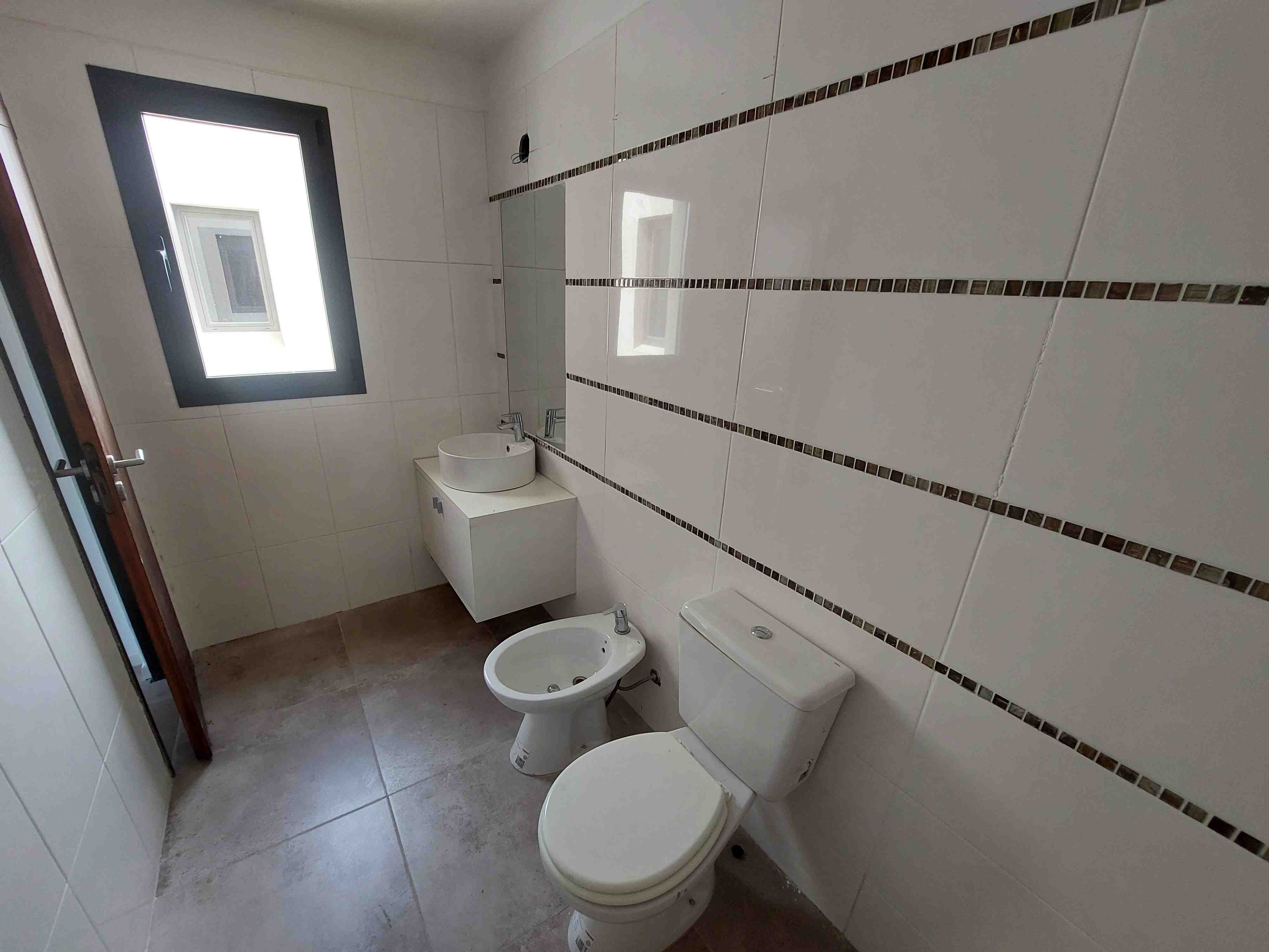 Departamentos de dos y tres ambientes Nuevos a Estrenar !!!
