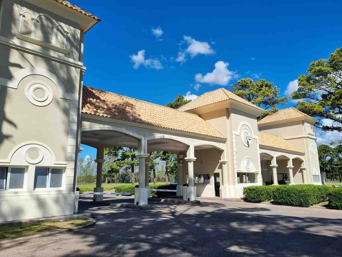 Lote en venta en Los Pinares Country Club, Exaltación De La Cruz