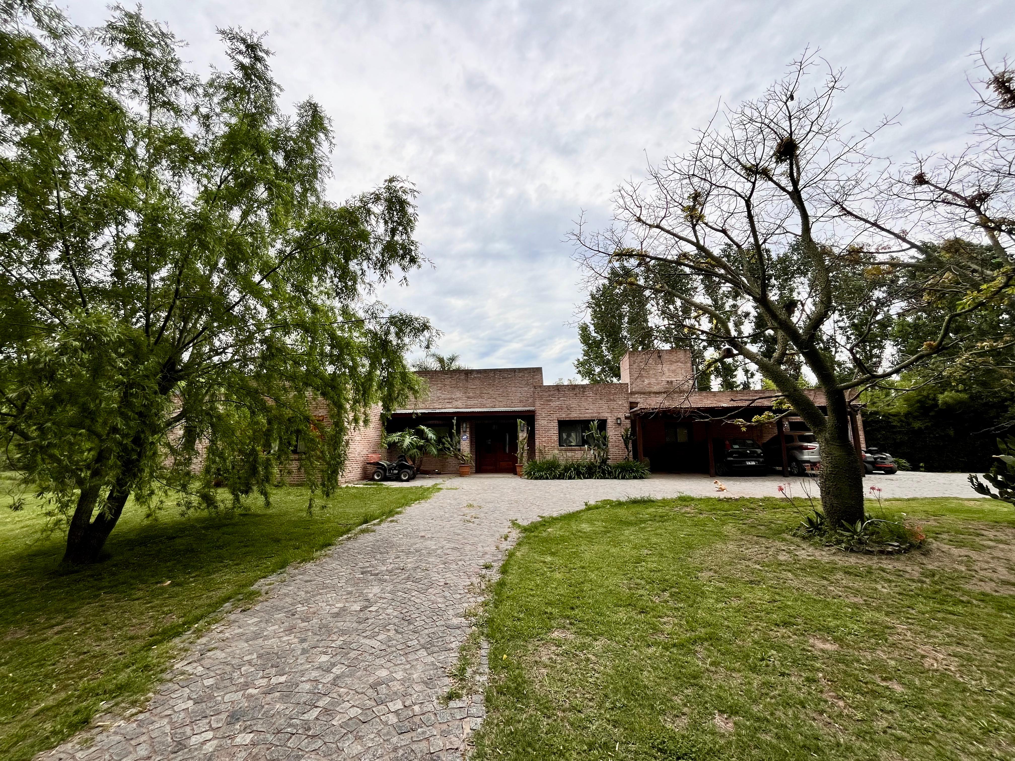 Casa en Barrio Privado Colonia de Chacras del Rio Luján: ¡ Posibilidad de Financiación !